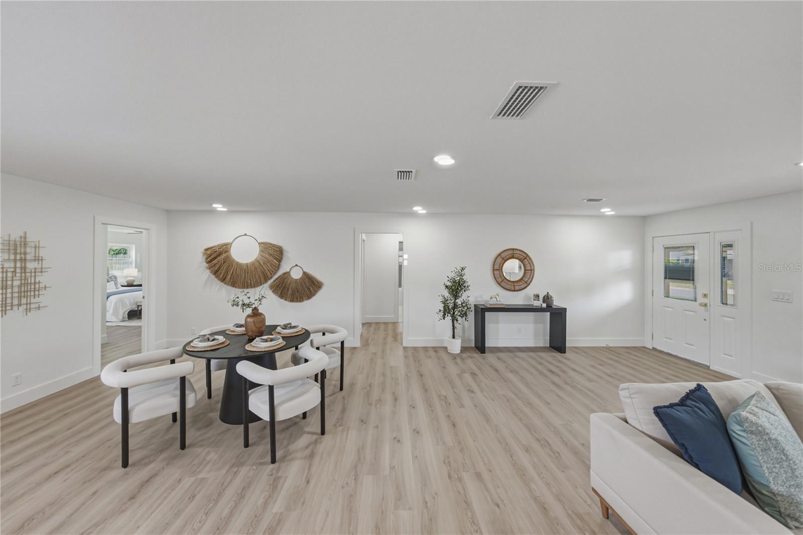 COUNTRY CLUB HEIGHTS FIRST ADD - Residential