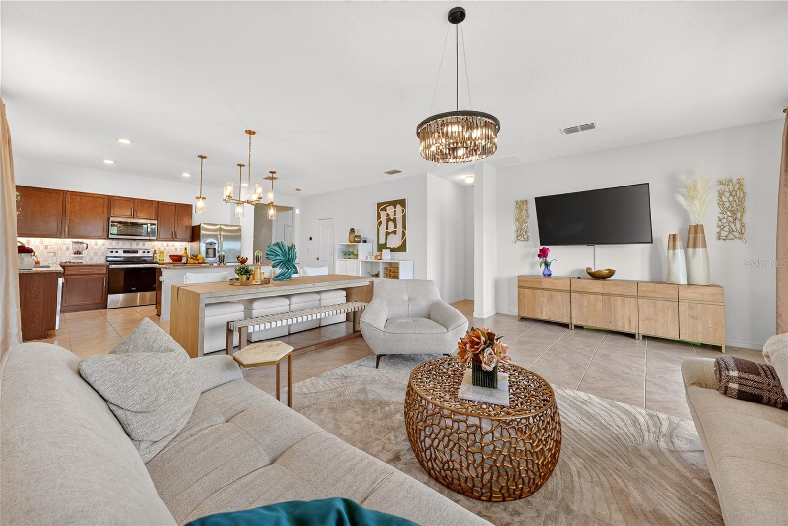 BELLAVIVA PH 3 - Residential