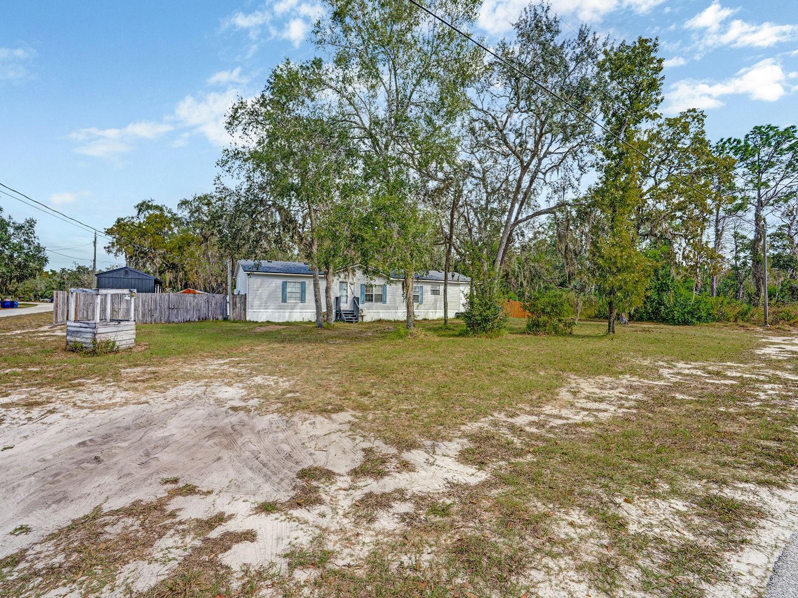 MOON LAKE ESTATES - Residential