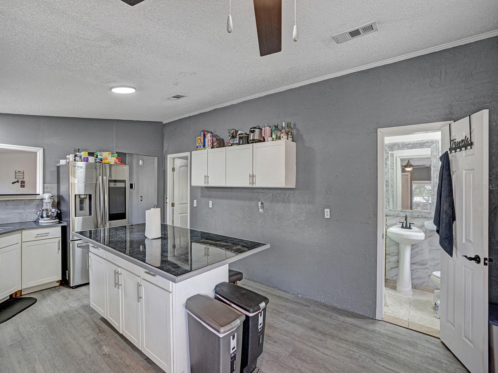 MOON LAKE ESTATES - Residential