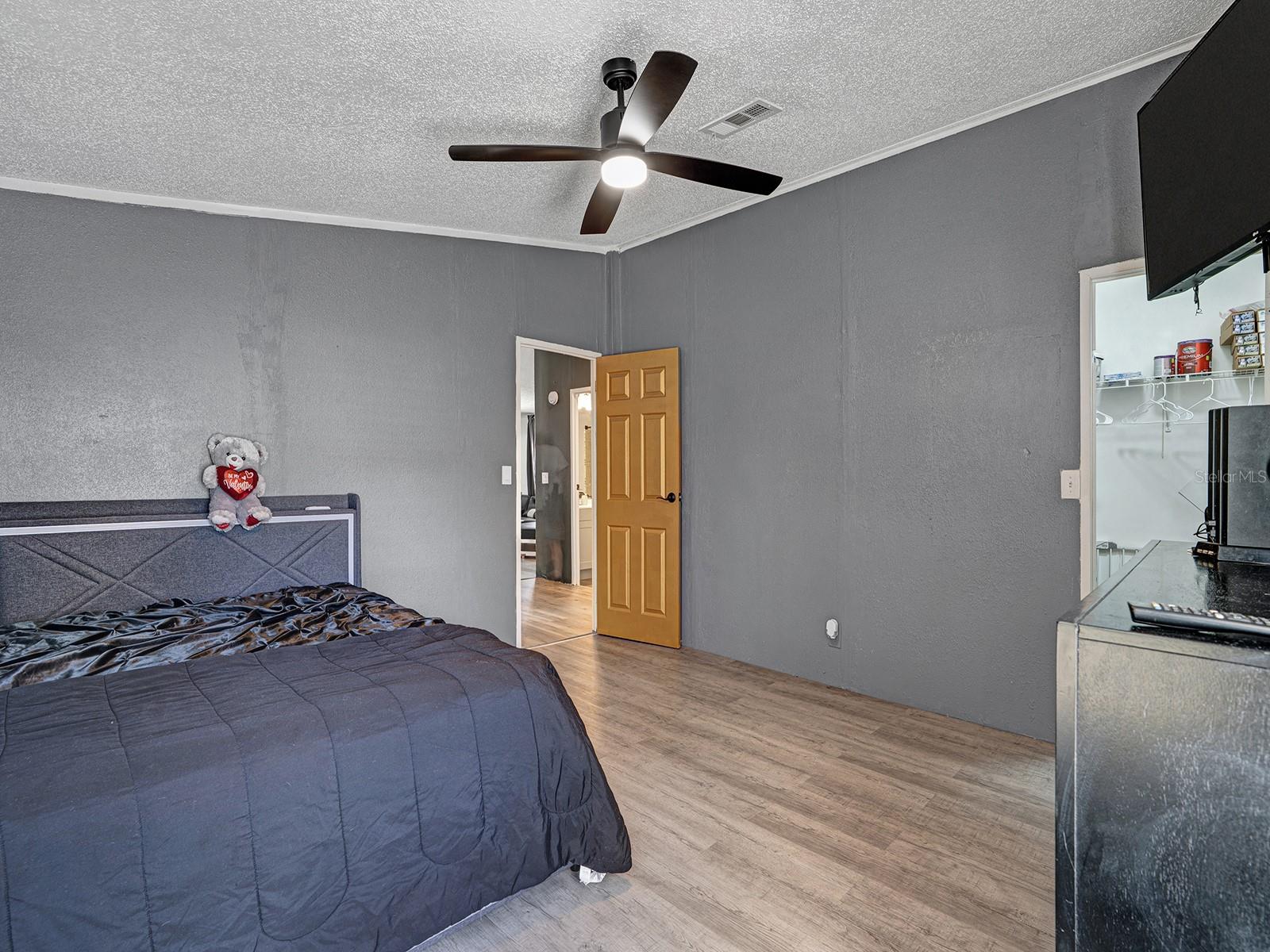 MOON LAKE ESTATES - Residential