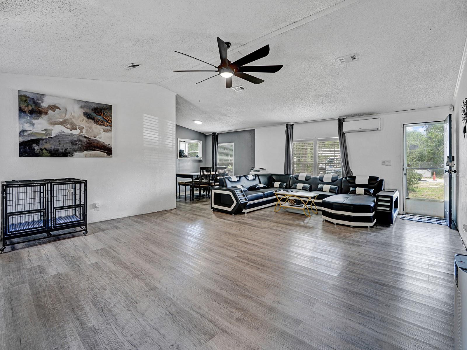 MOON LAKE ESTATES - Residential