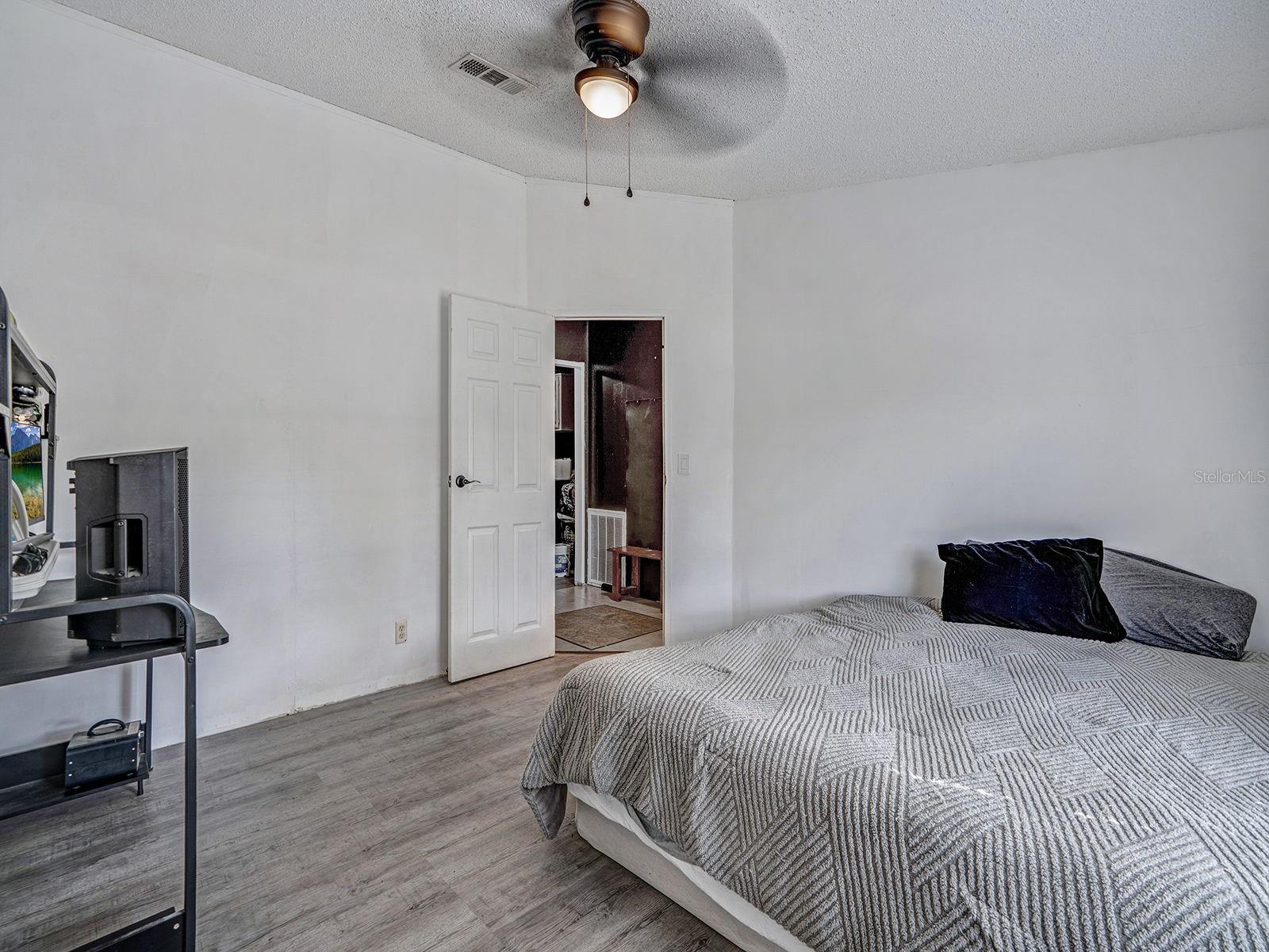MOON LAKE ESTATES - Residential