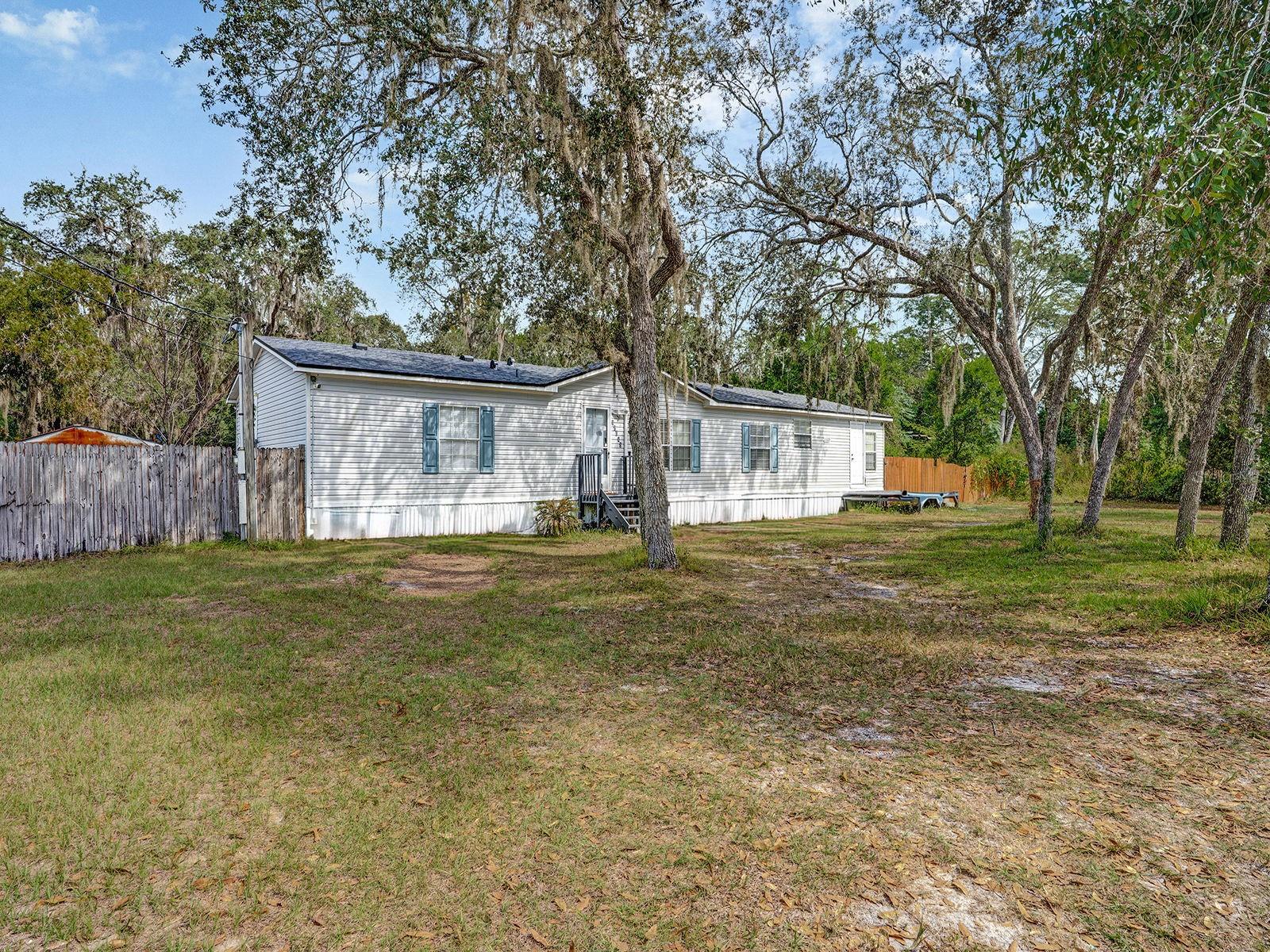 MOON LAKE ESTATES - Residential