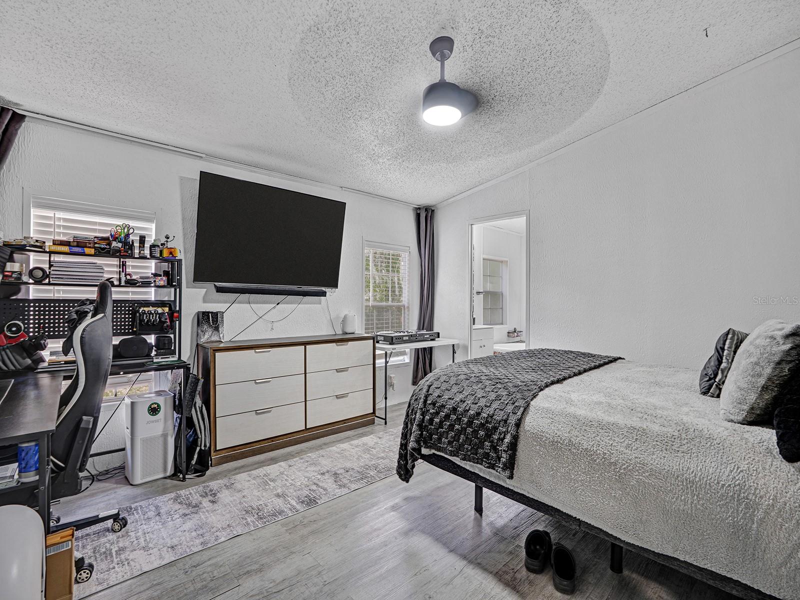 MOON LAKE ESTATES - Residential