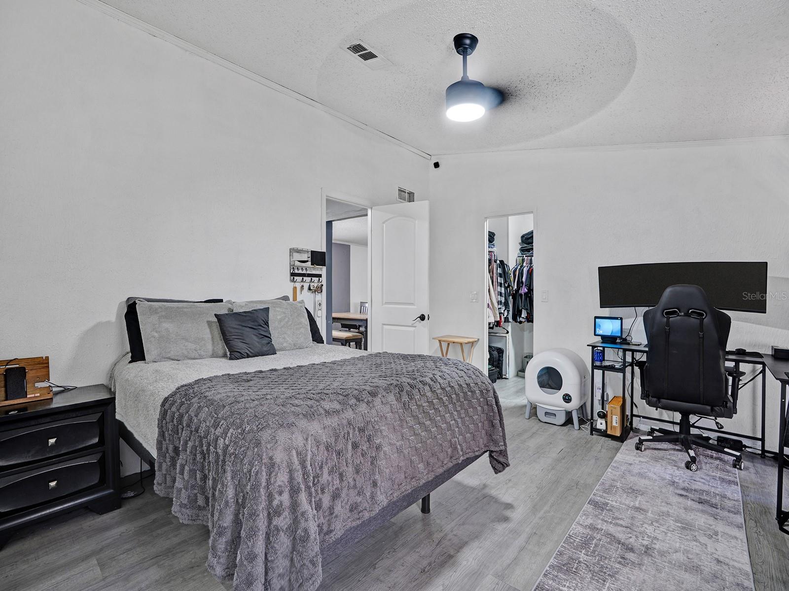 MOON LAKE ESTATES - Residential