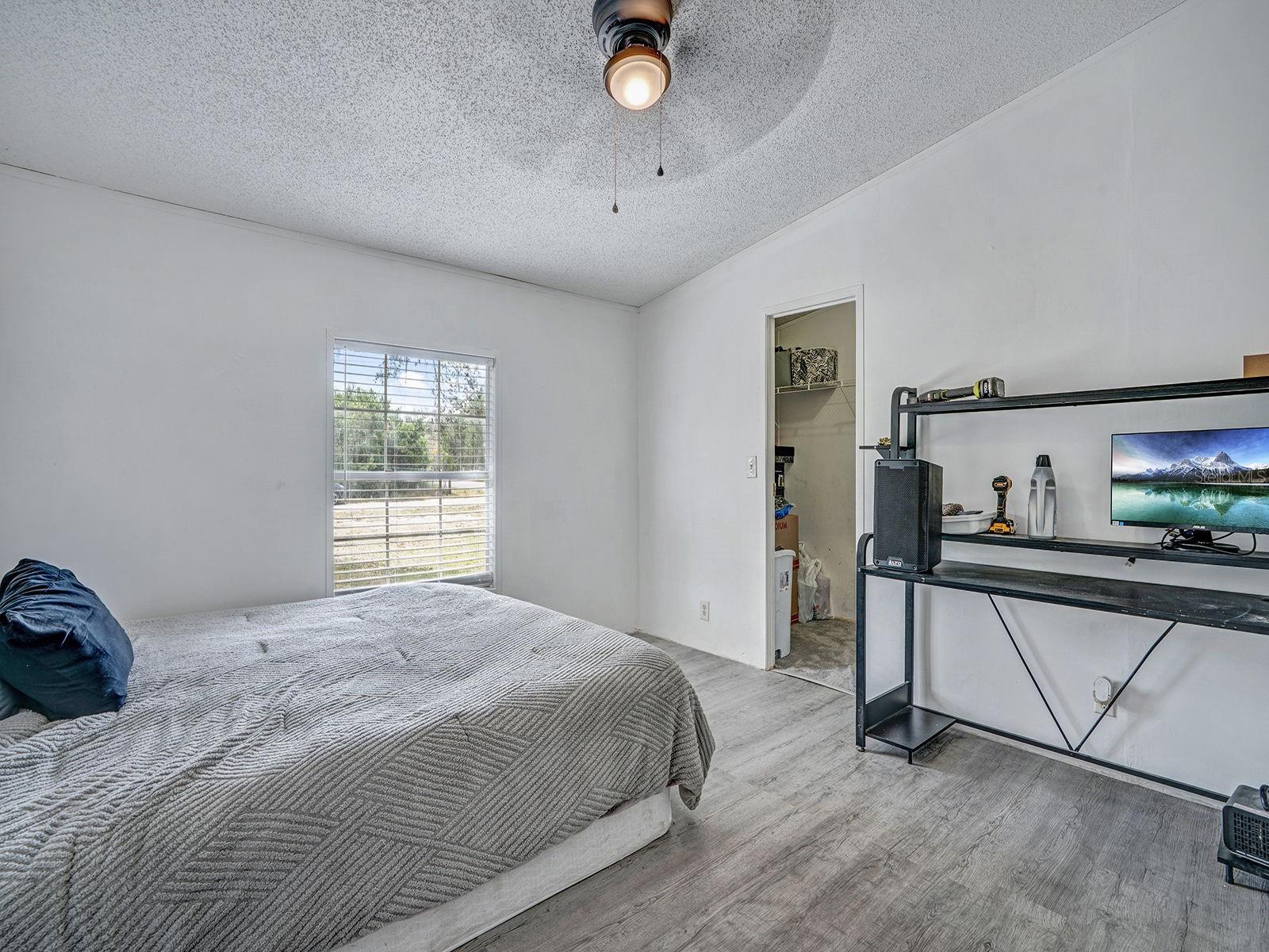 MOON LAKE ESTATES - Residential