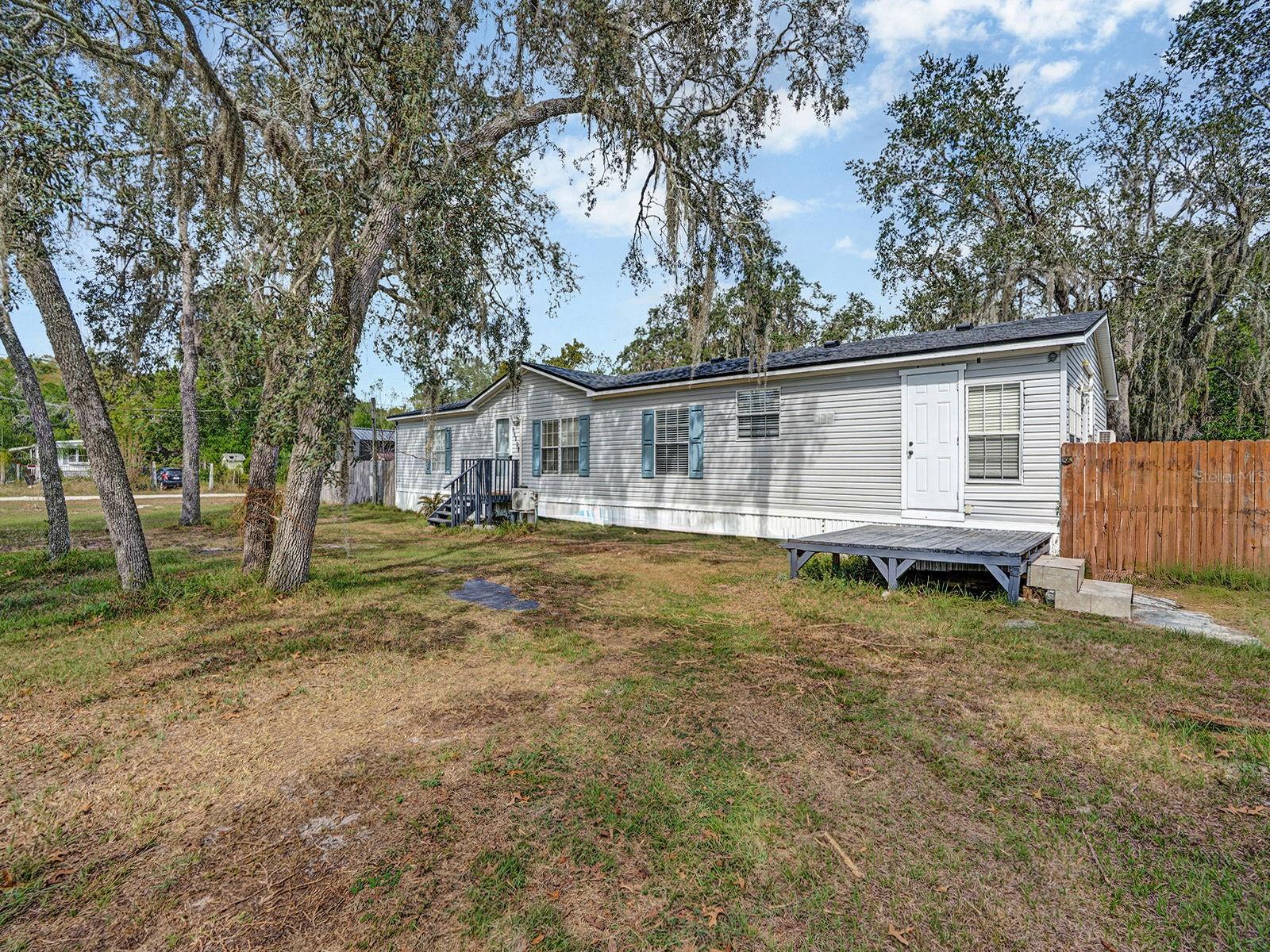 MOON LAKE ESTATES - Residential