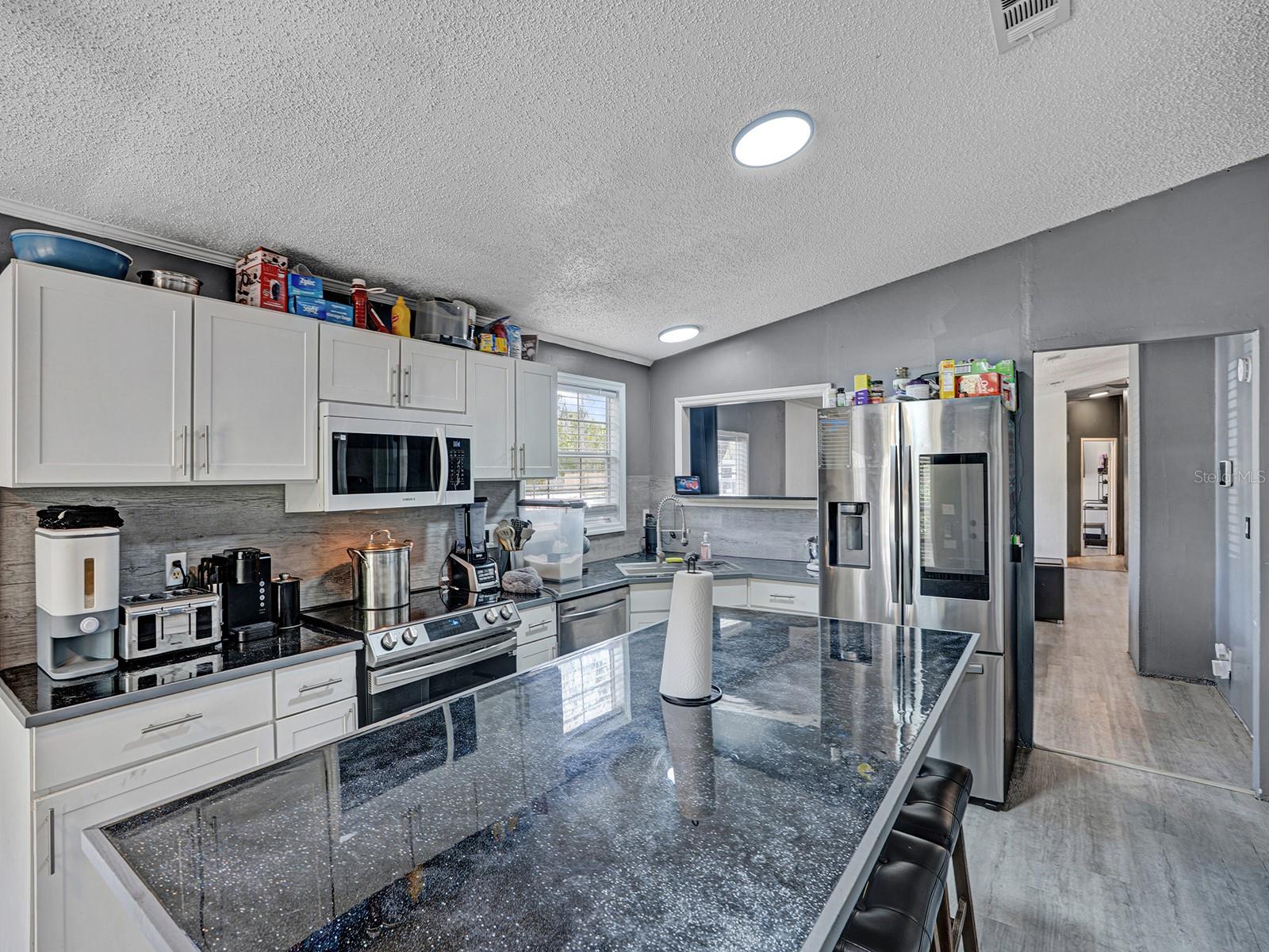 MOON LAKE ESTATES - Residential