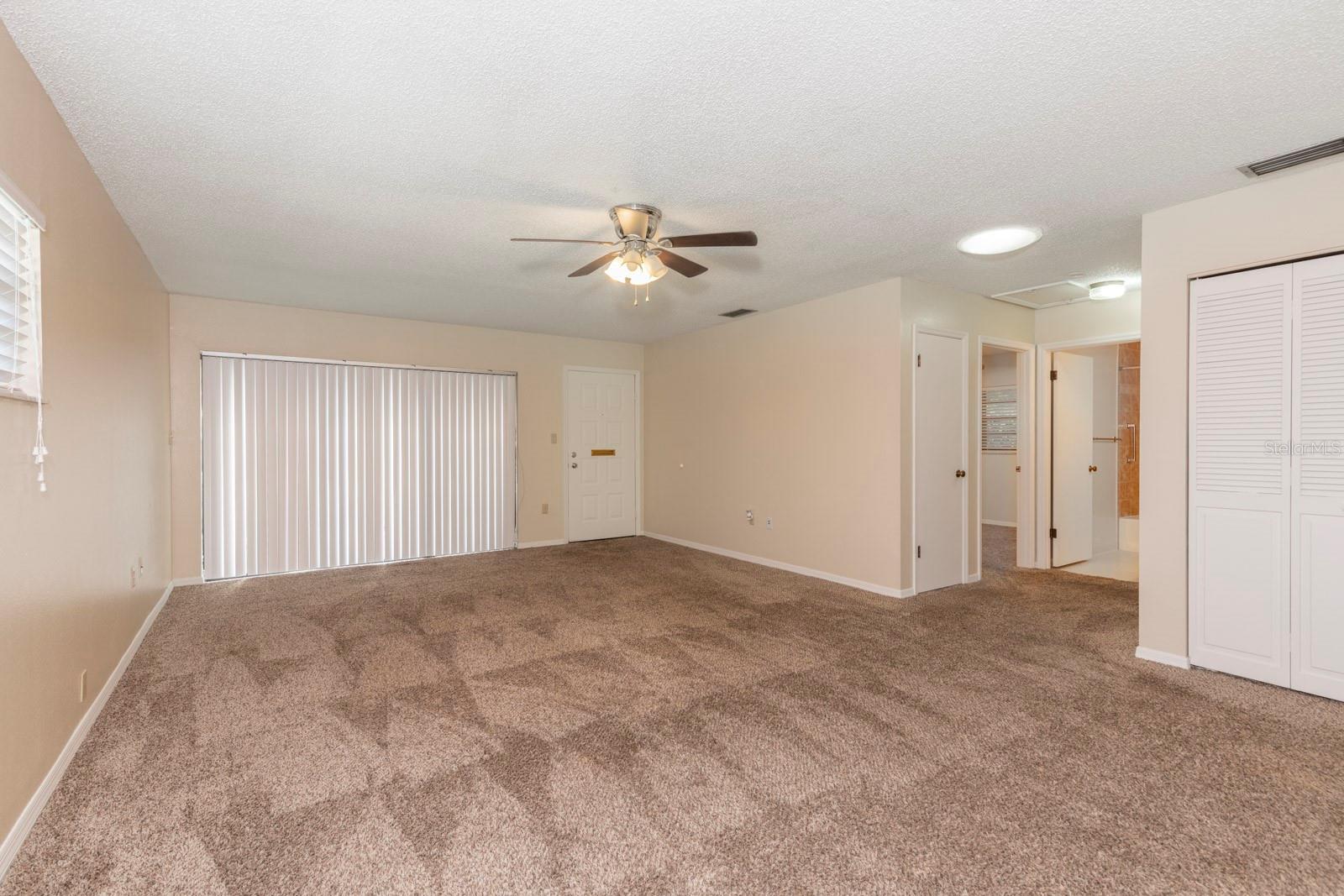 LAKE DORA VILLAS - Residential Lease