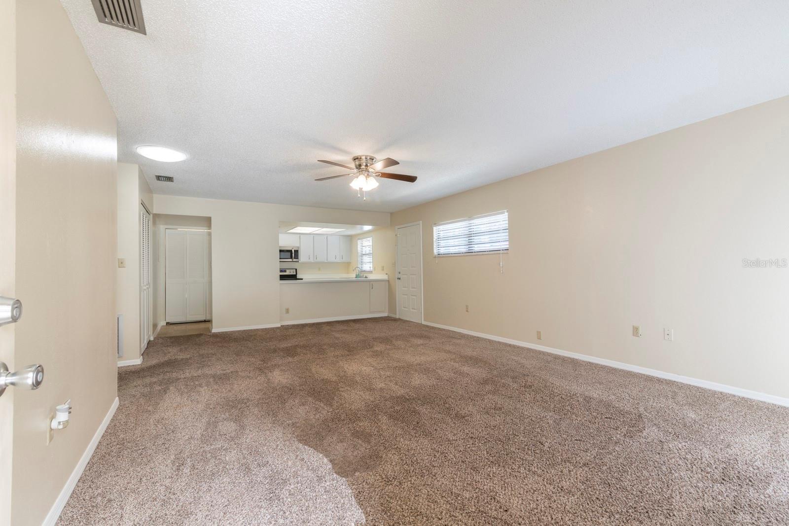 LAKE DORA VILLAS - Residential Lease
