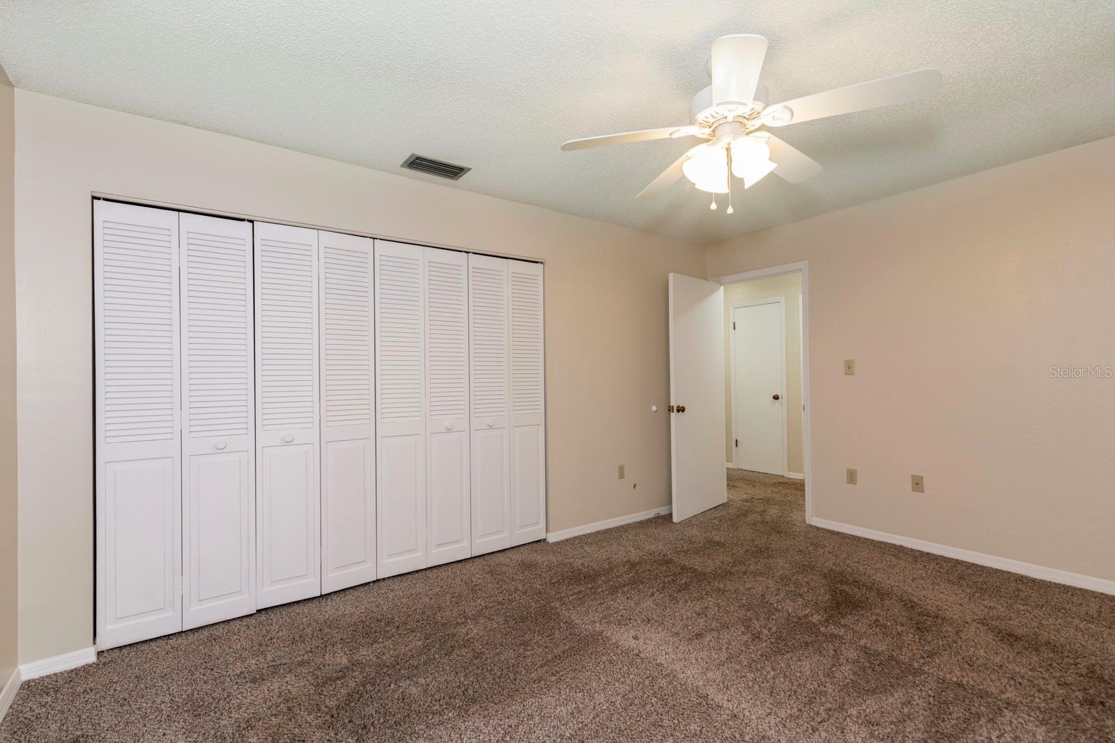 LAKE DORA VILLAS - Residential Lease