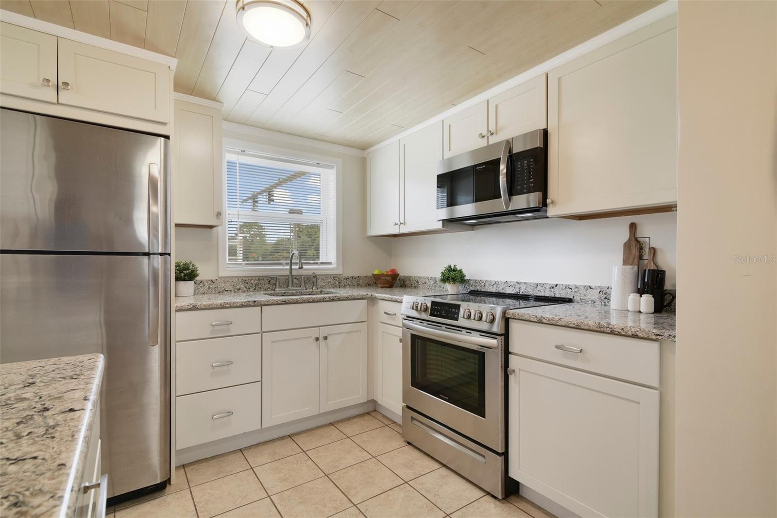 BILTMORE SHORES SEC 01 - Residential