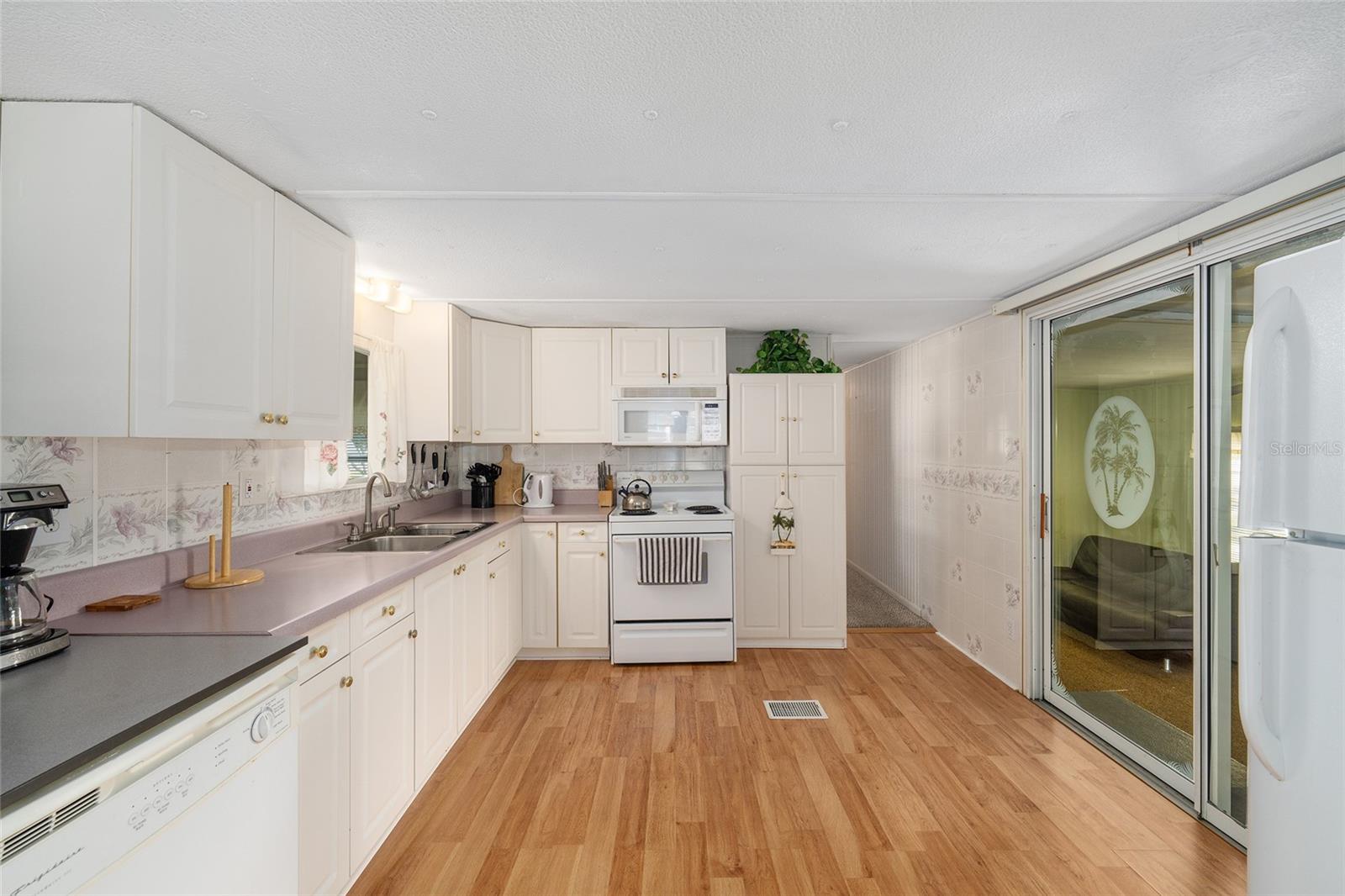 ORANGE BLOSSOM GARDENS UNIT 02 - Residential