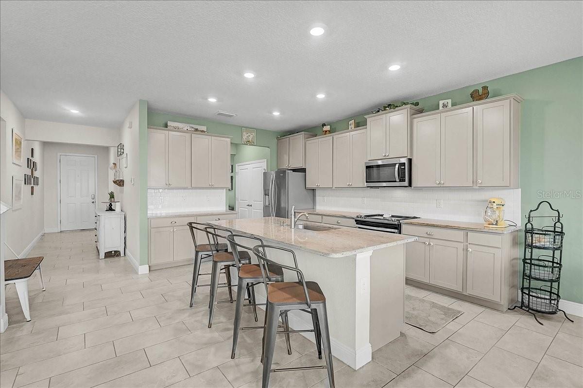 PROMENADE ESTATES PH L - Residential
