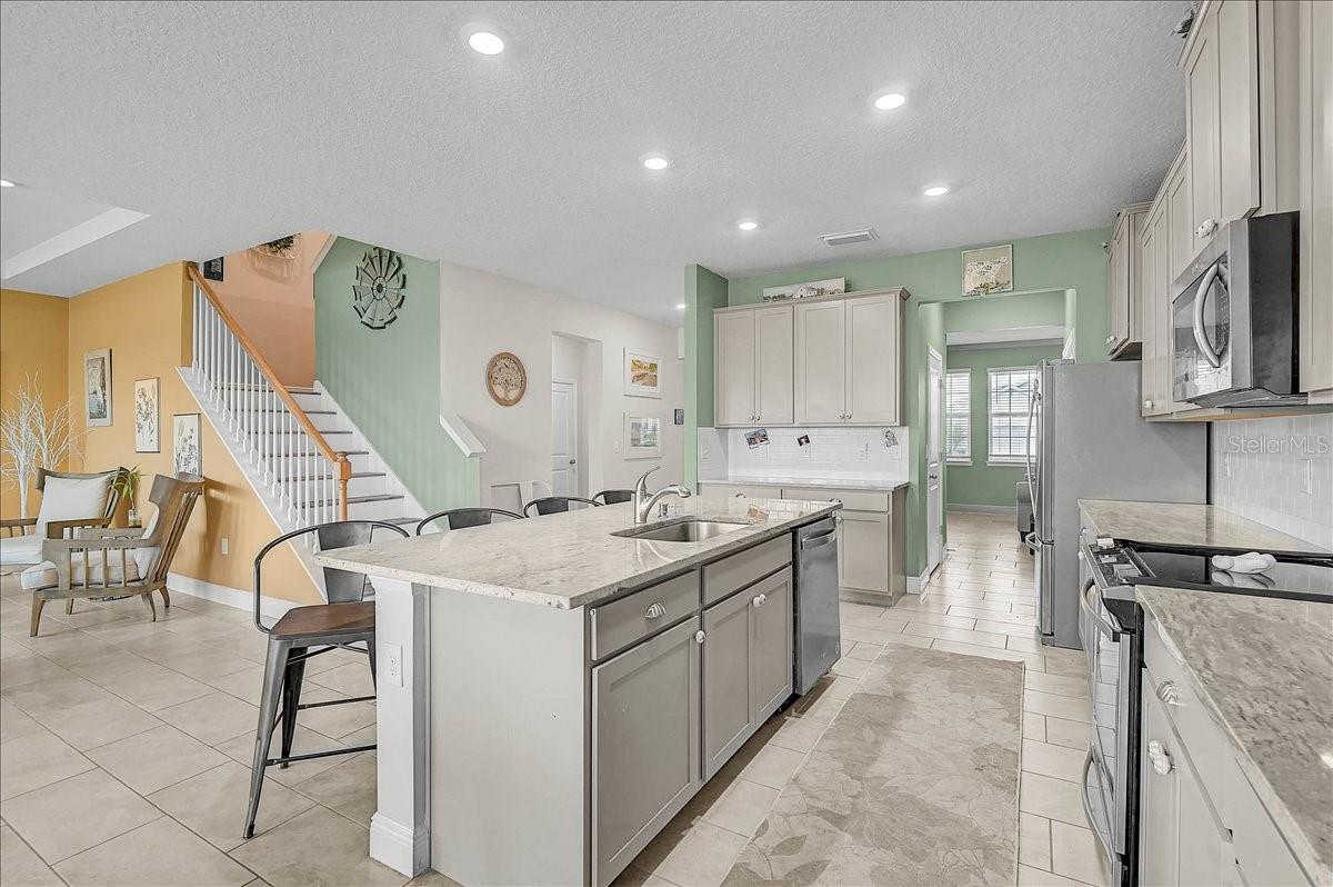PROMENADE ESTATES PH L - Residential