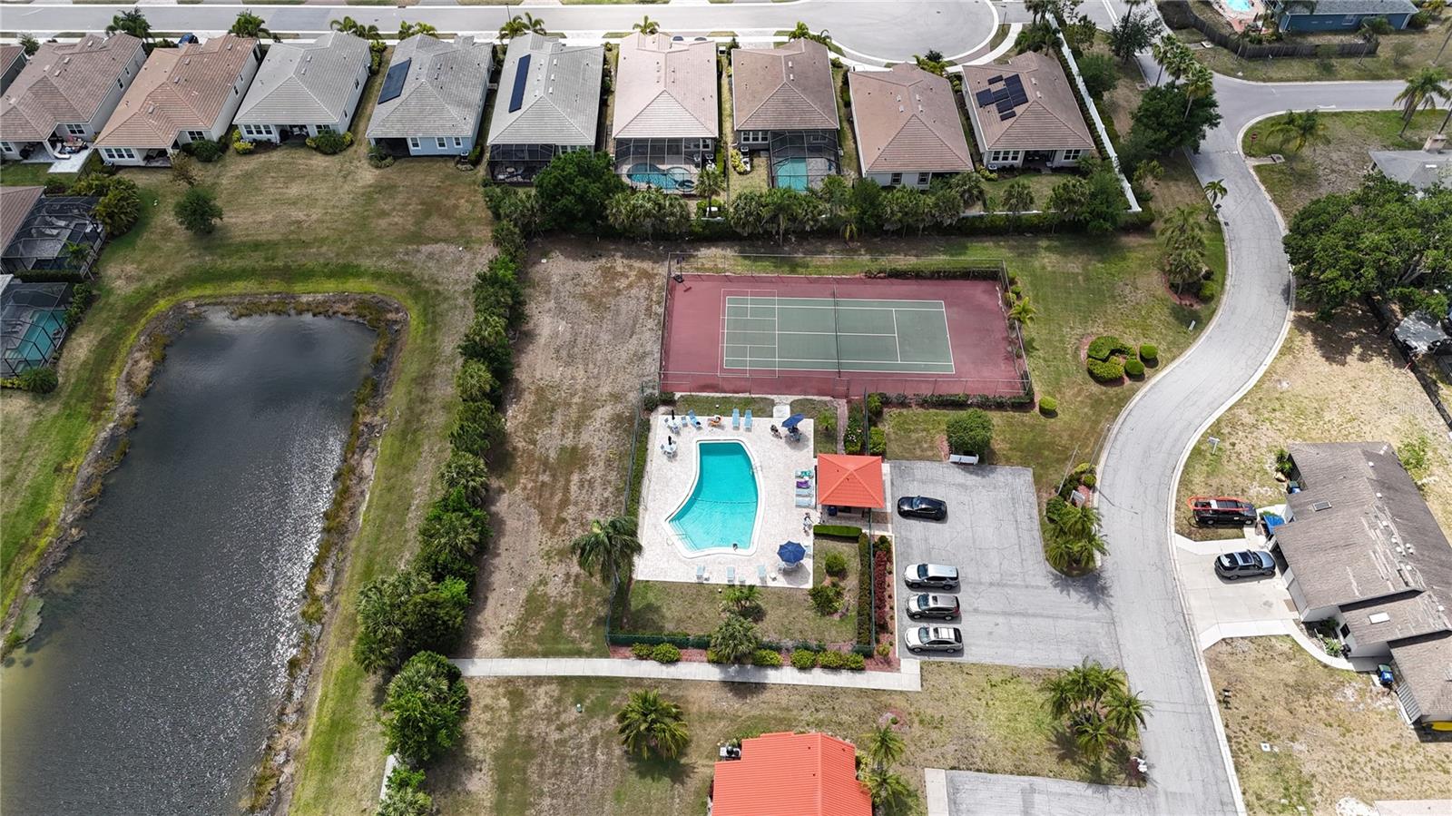 SUNRISE GOLF CLUB PH I - Residential