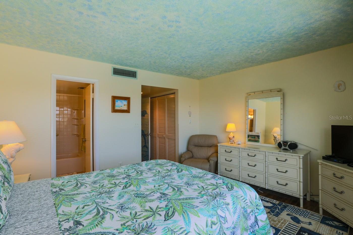 Southeaster Condo 02 - Residential