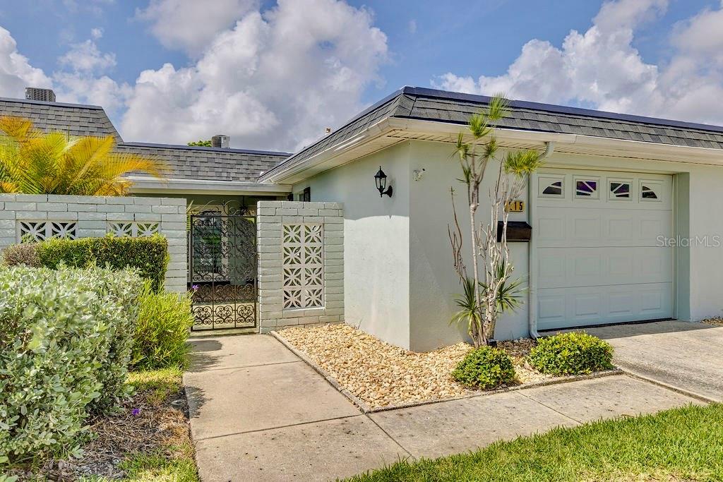 BOCA CIEGA POINT EAST - Residential