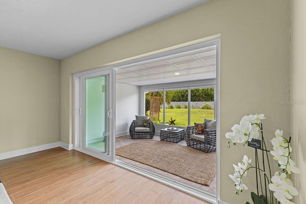 BOCA CIEGA POINT EAST - Residential