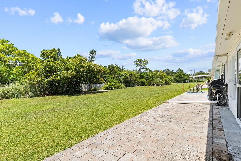 BOCA CIEGA POINT EAST - Residential