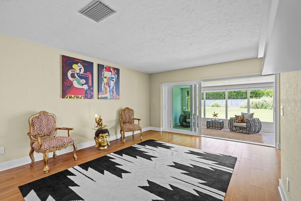 BOCA CIEGA POINT EAST - Residential