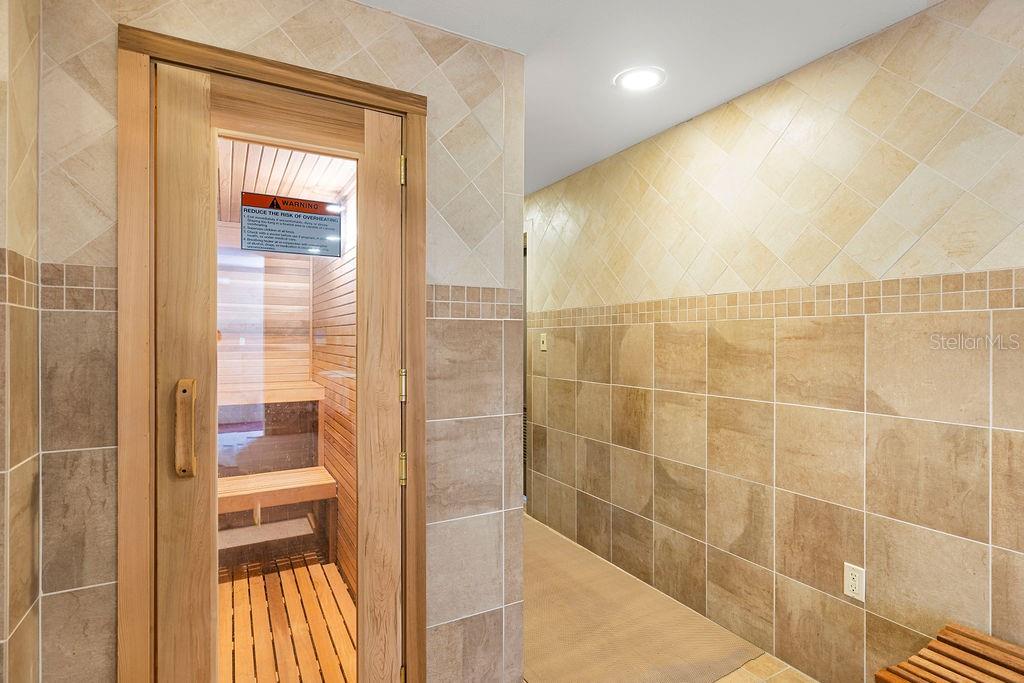 BOCA CIEGA POINT EAST - Residential