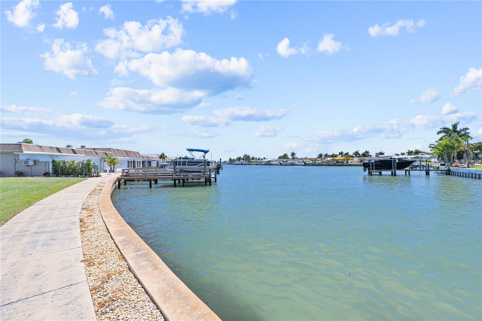 BOCA CIEGA POINT EAST - Residential