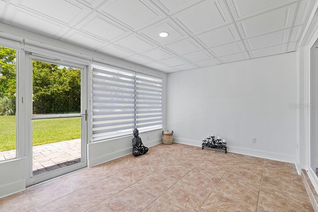 BOCA CIEGA POINT EAST - Residential