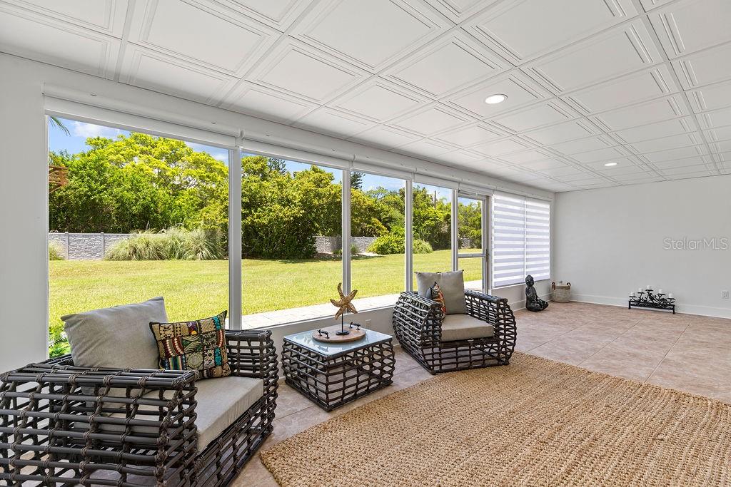 BOCA CIEGA POINT EAST - Residential