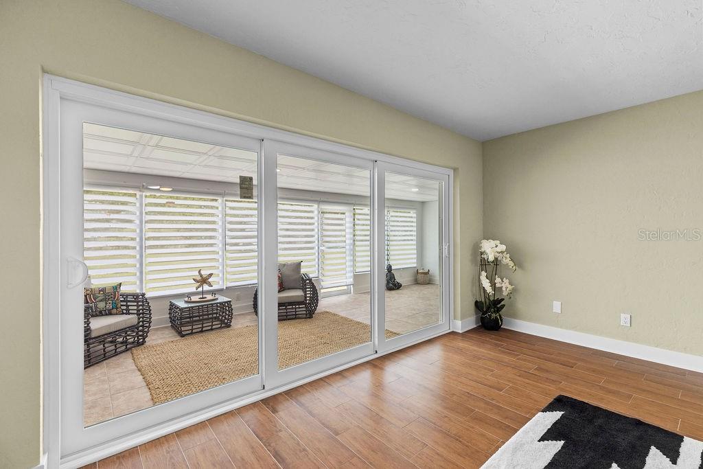 BOCA CIEGA POINT EAST - Residential
