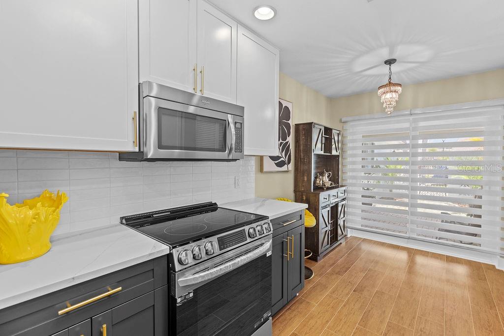 BOCA CIEGA POINT EAST - Residential