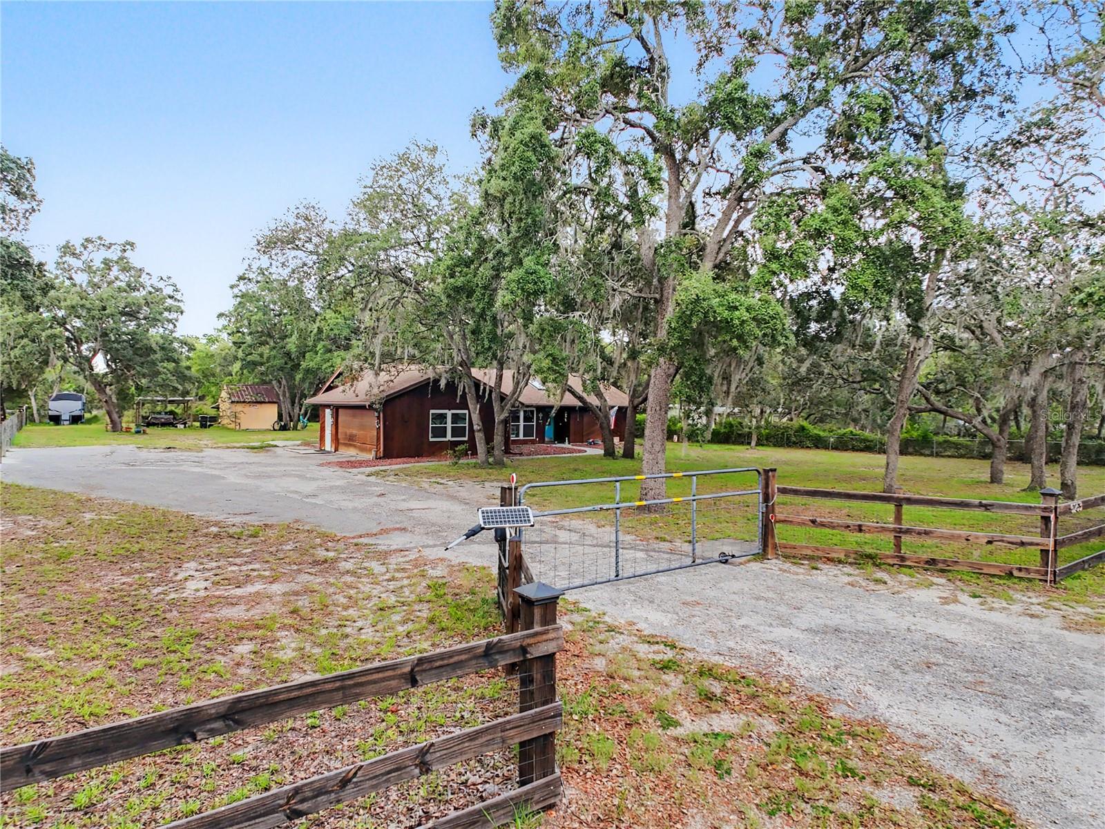 OAK FOREST ESTATES UNREC SUB - Residential