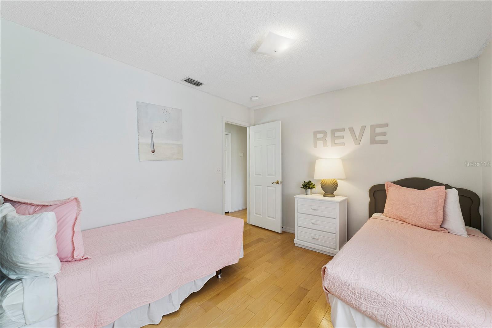CARIBBEAN COVE - Residential