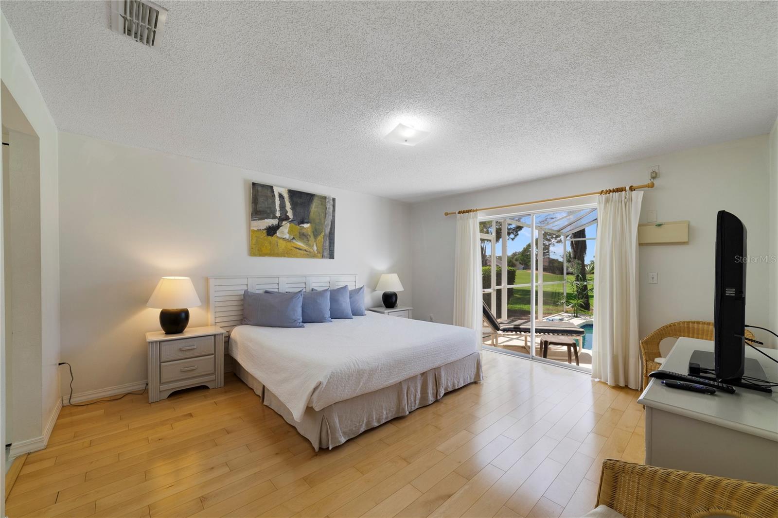 CARIBBEAN COVE - Residential