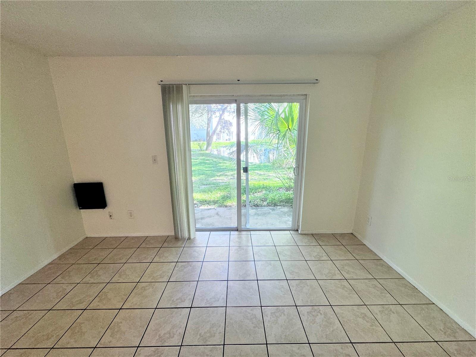 WATERSIDE CONDO I - Residential
