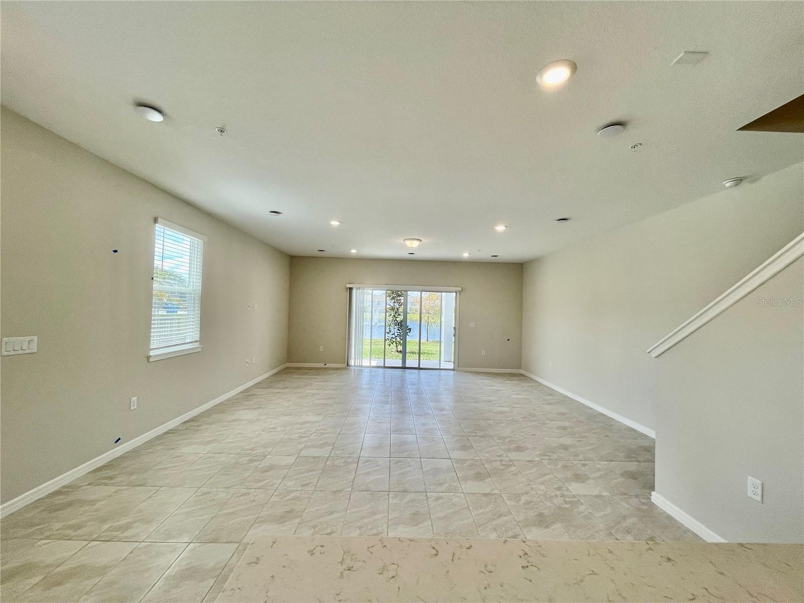 GRAYSON SQUARE - Residential Lease