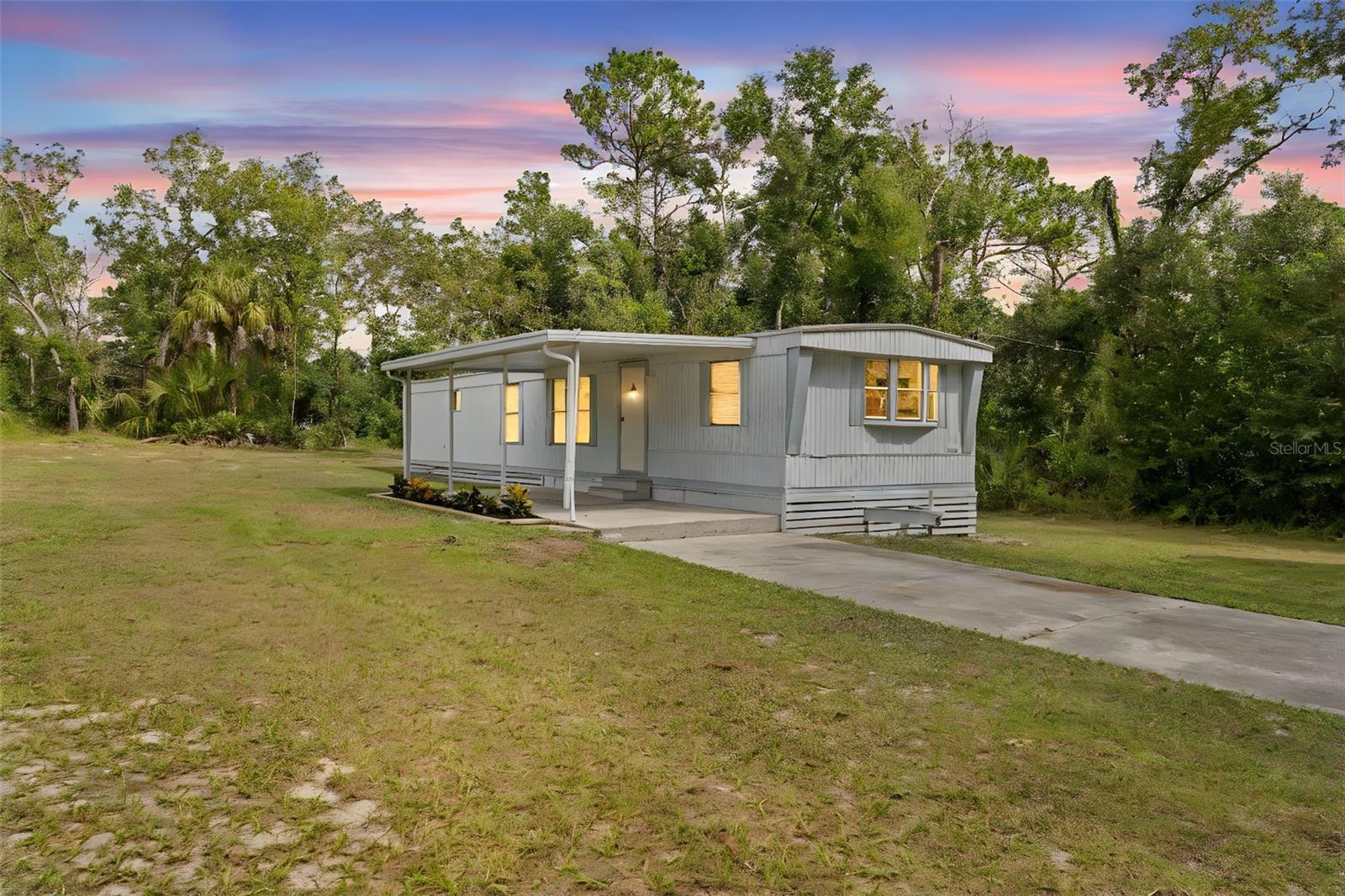 HOLIDAY ACRES UNIT 01 - Residential