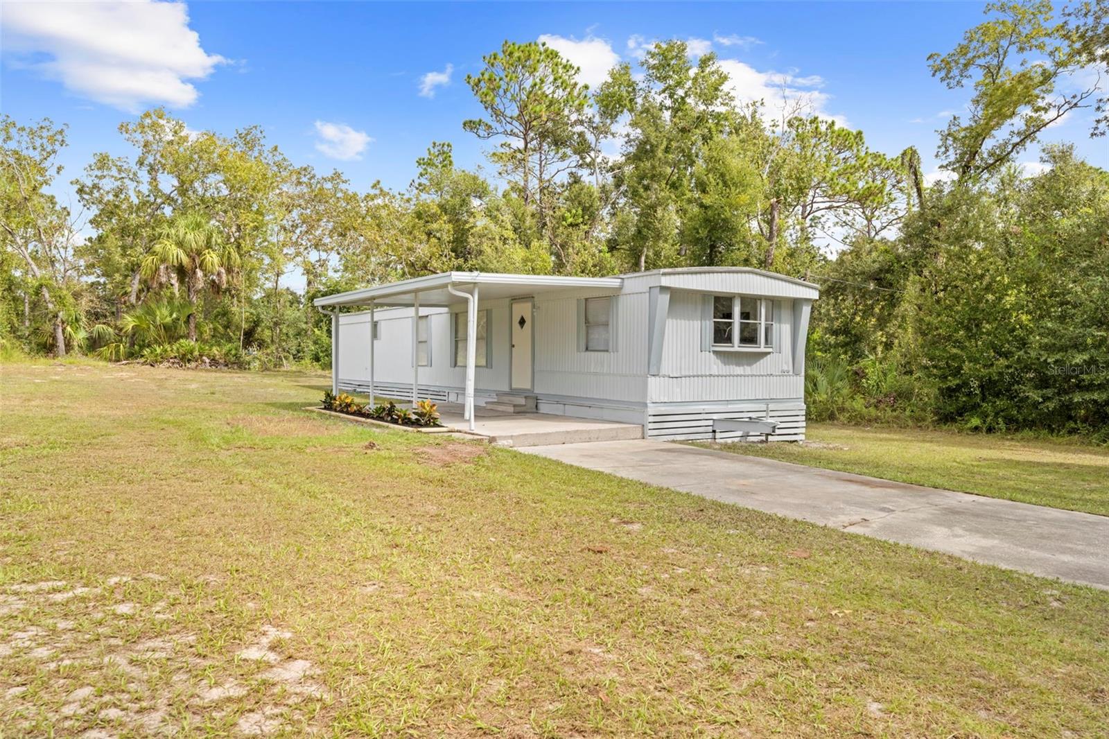 HOLIDAY ACRES UNIT 01 - Residential