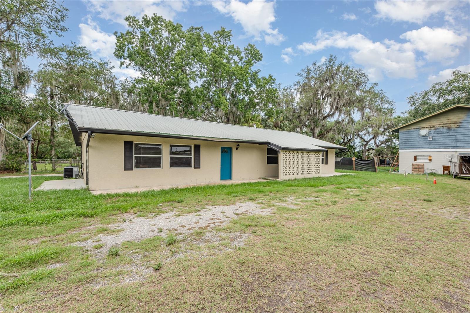 NO SUBDIVISION - Residential