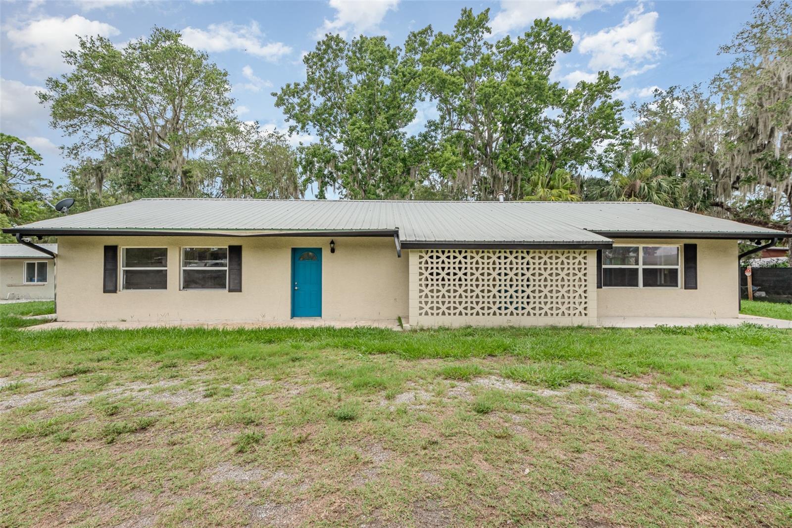 NO SUBDIVISION - Residential