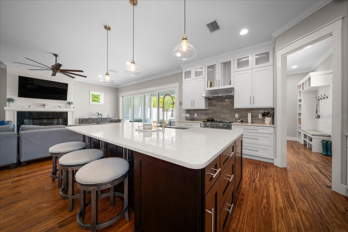 WOODFIELD XING - Residential