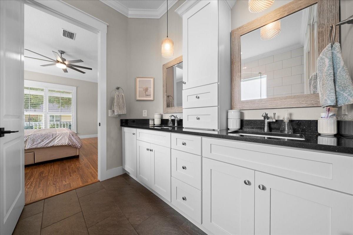 WOODFIELD XING - Residential