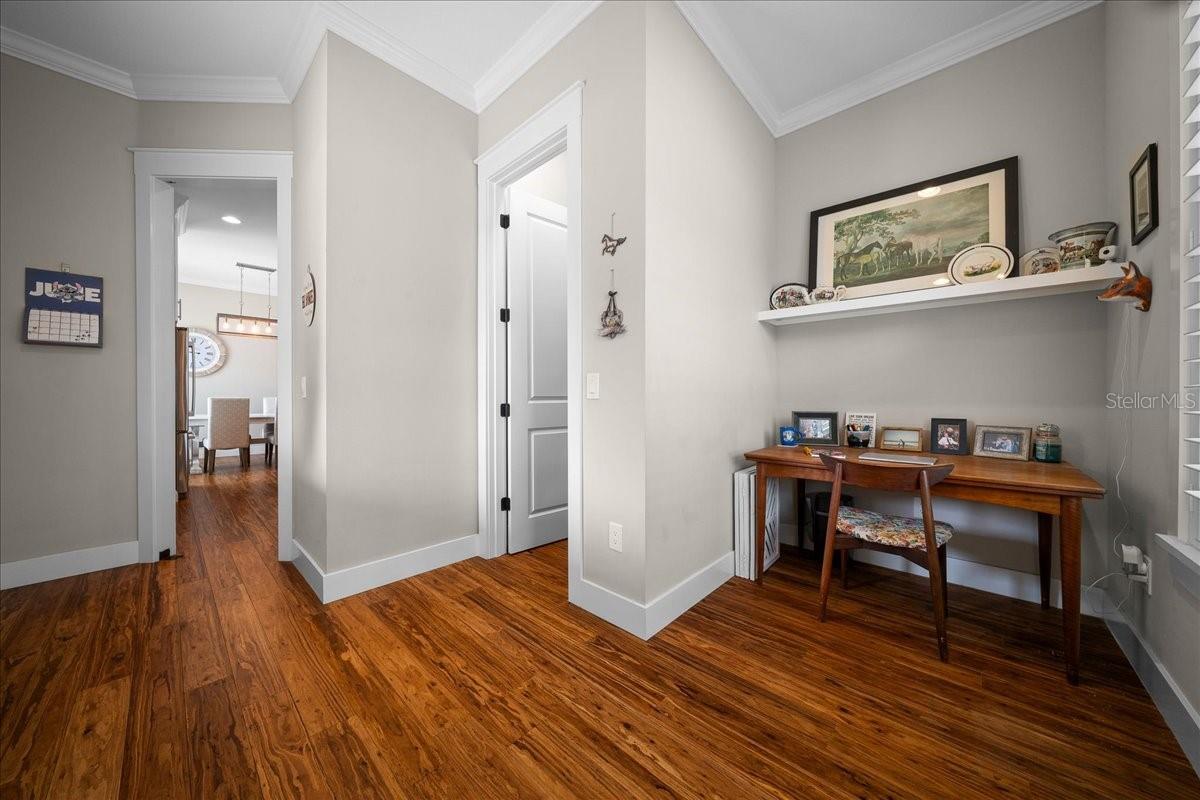 WOODFIELD XING - Residential