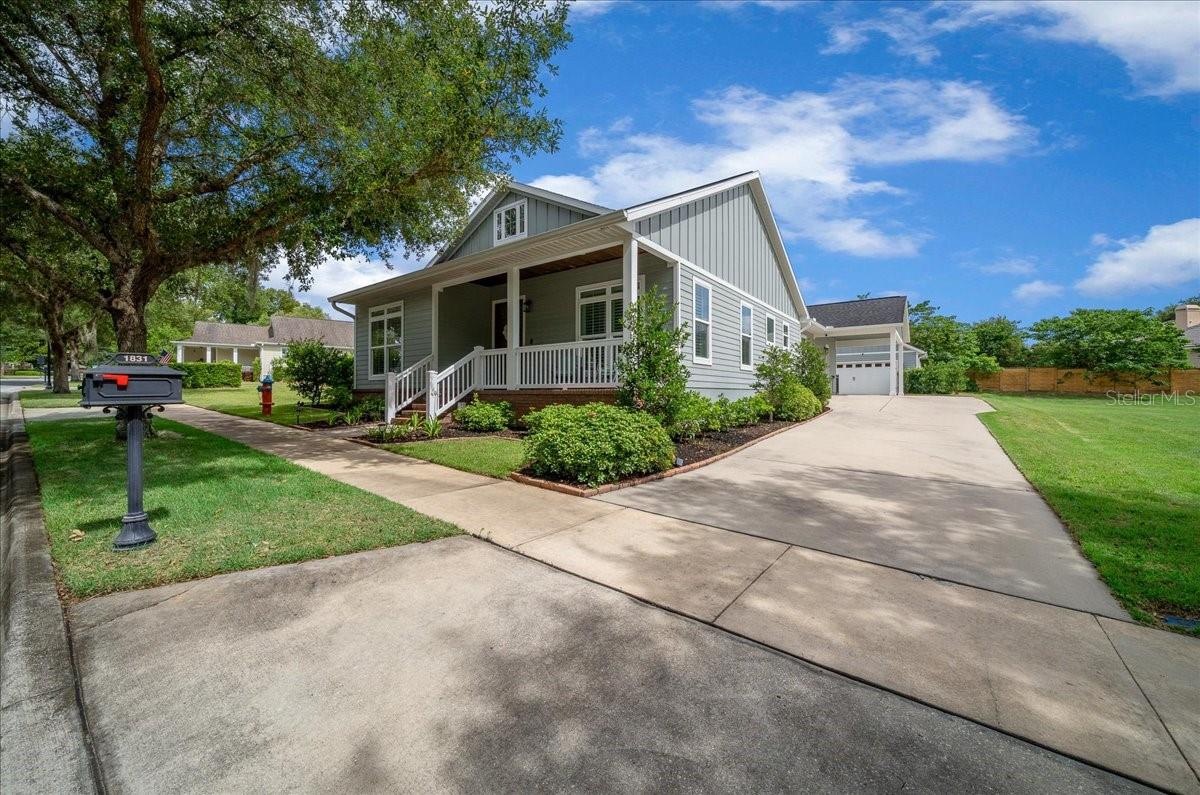 WOODFIELD XING - Residential