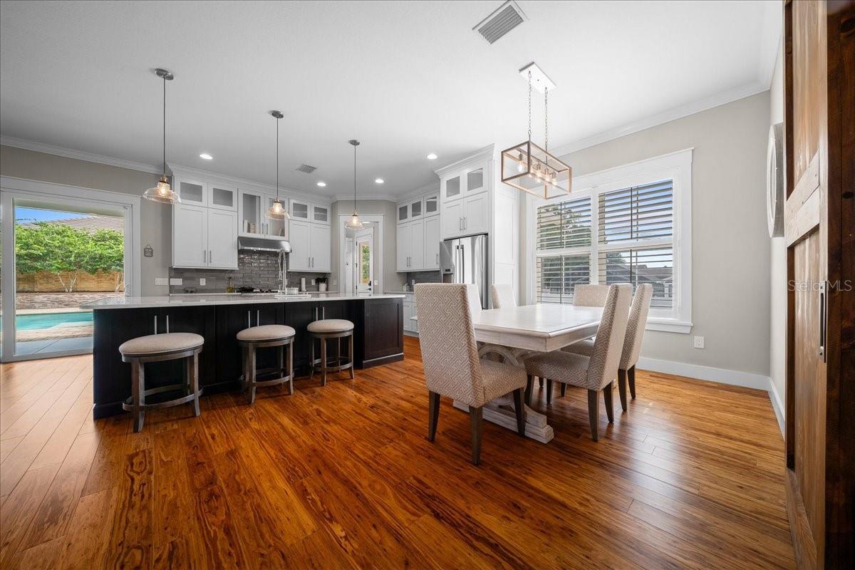 WOODFIELD XING - Residential