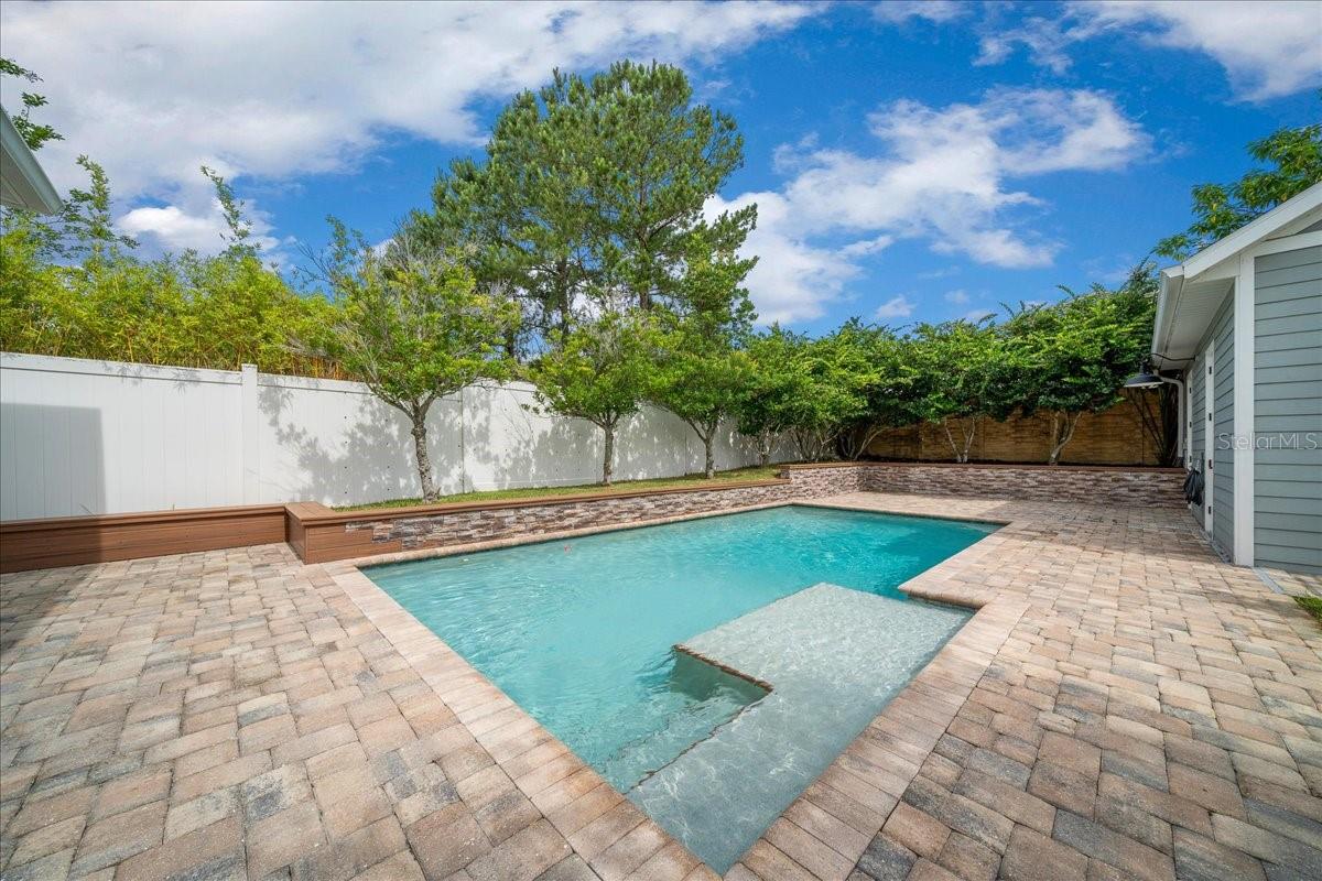 WOODFIELD XING - Residential