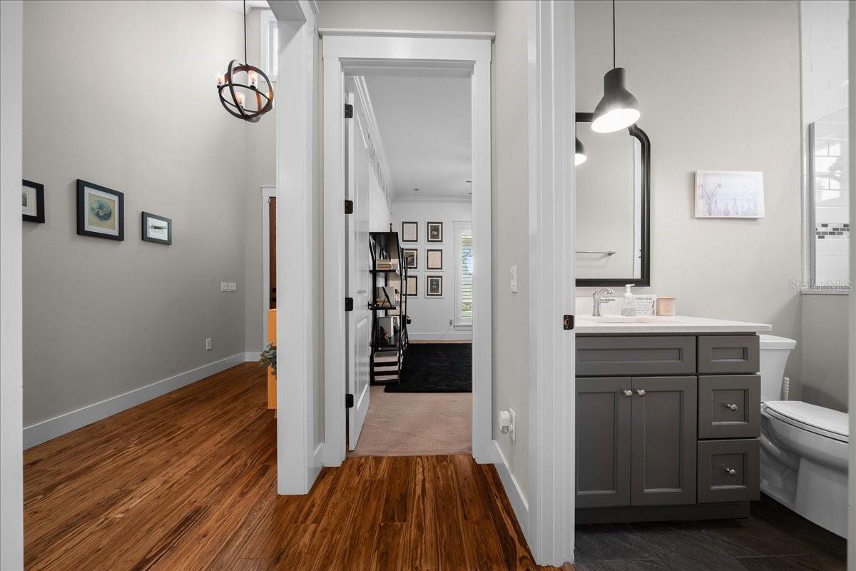 WOODFIELD XING - Residential