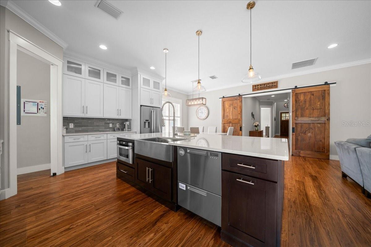 WOODFIELD XING - Residential