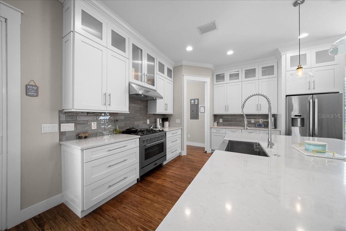 WOODFIELD XING - Residential